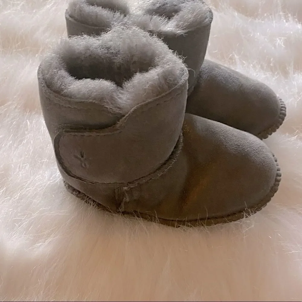 Emu little feet